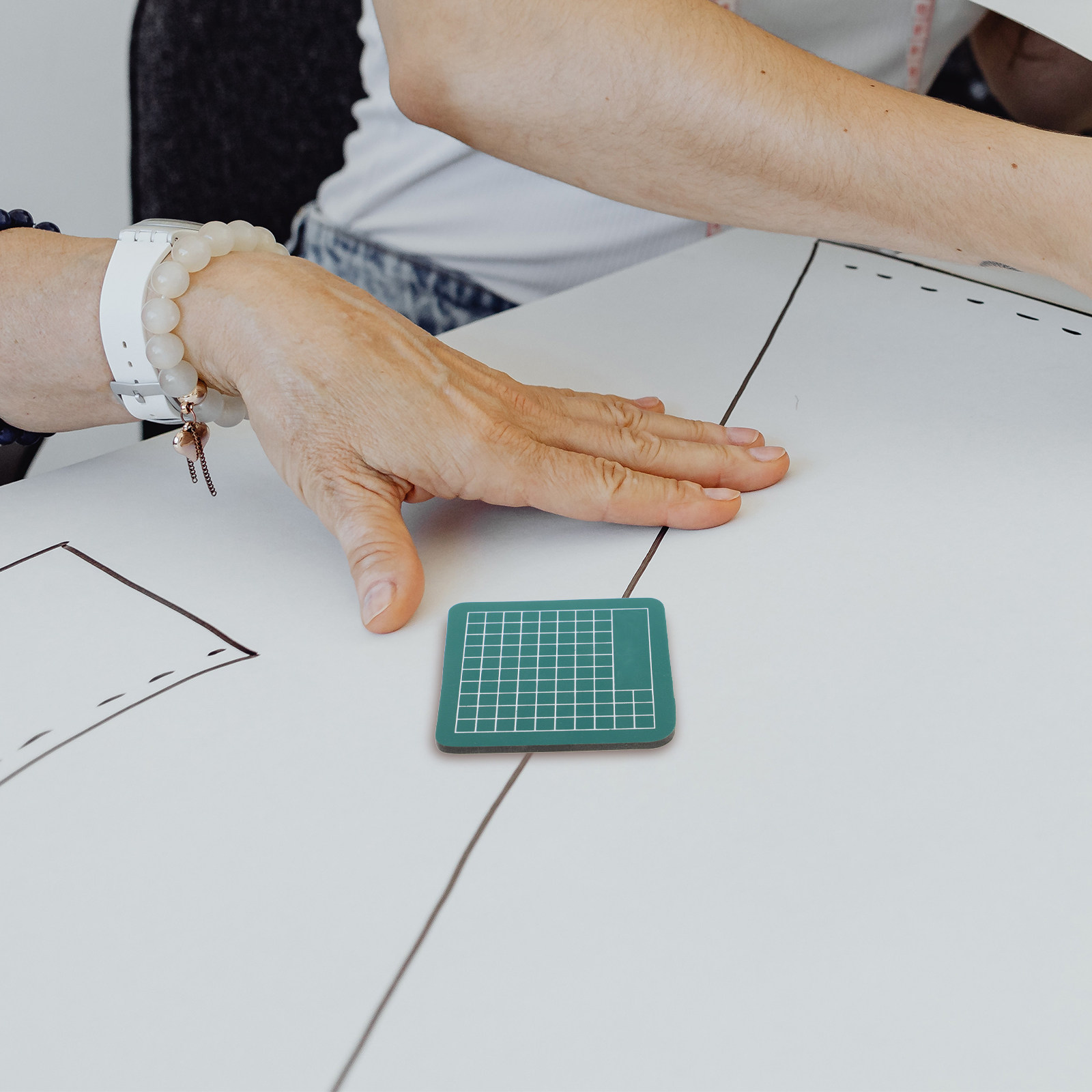 ミニカッティングマット 6x6cm セルフスクラップブッキン - Cutting Mat Self Heal のレビューと価格