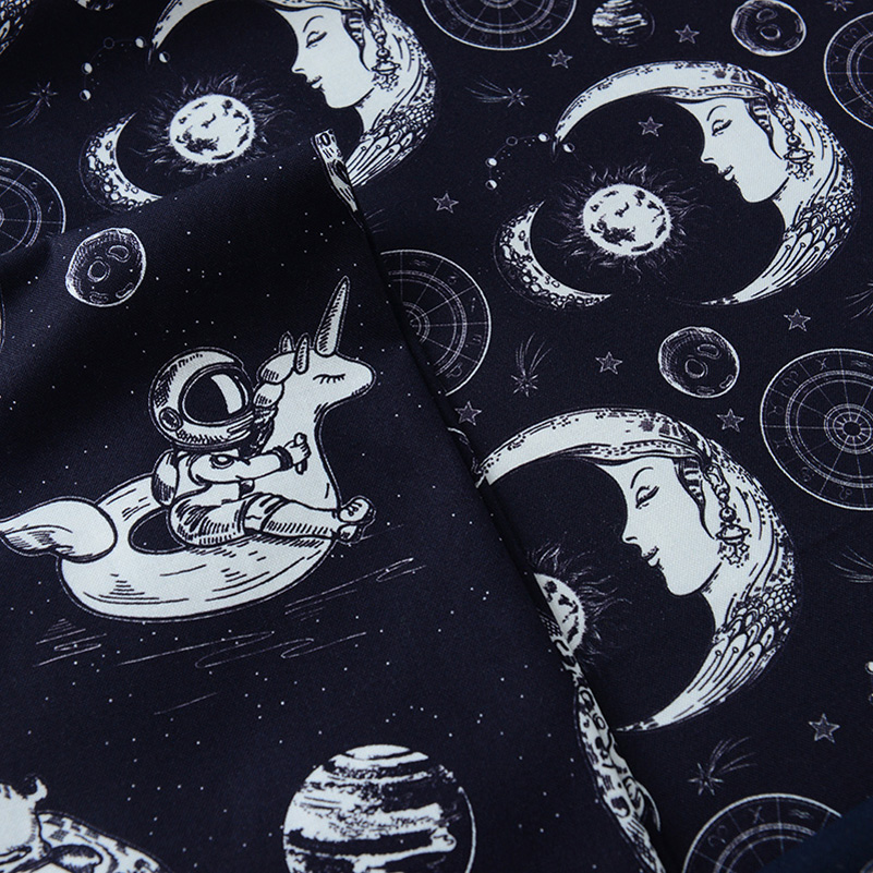 印刷された宇宙飛行士の綿生地,DIYデジタルプリント生地,漫 - Sewing By のレビューと価格