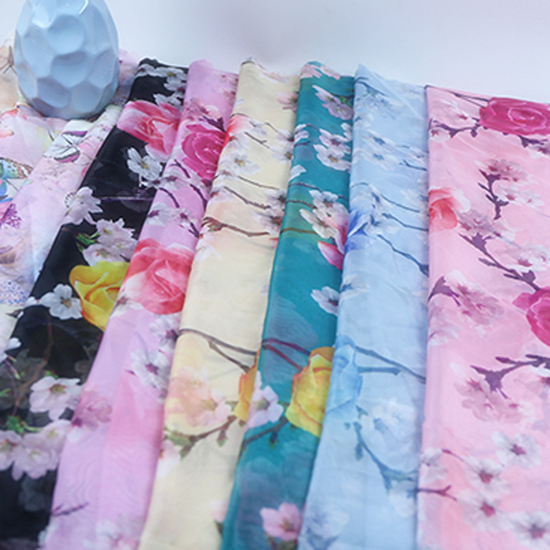 30D Butterfly Printed Chiffon  - Sewing By のレビューと価格